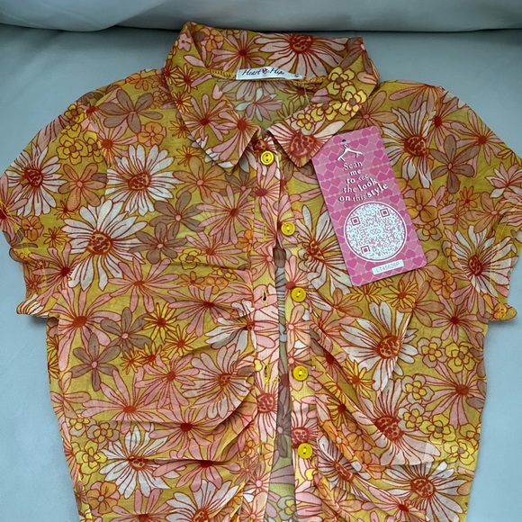 Tops - Heart Hips Blouse size small Juniors